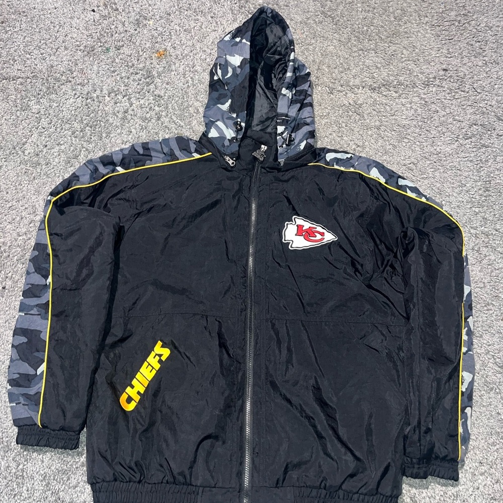 Men's Starter Black Kansas City Chiefs Thursday Night Gridiron Full-Zip Hoodie